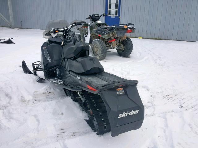 2BPSUFHZ6HV001178 - 2017 SKI DOO RENEGADE BLACK photo 3