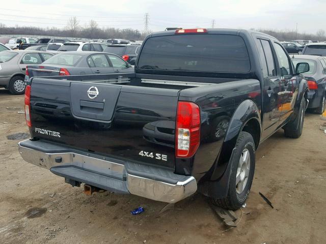 1N6AD07W05C439723 - 2005 NISSAN FRONTIER C BLACK photo 4