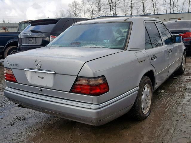 WDBEA34E6SC174696 - 1995 MERCEDES-BENZ E 420 BASE SILVER photo 4