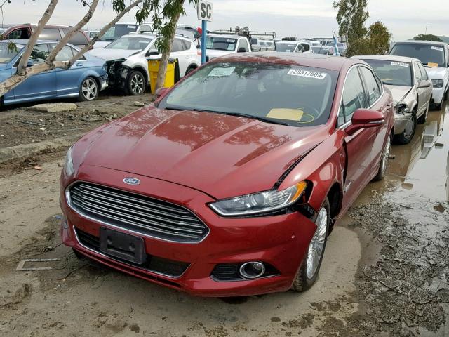 3FA6P0SU2DR274026 - 2013 FORD FUSION TIT RED photo 2