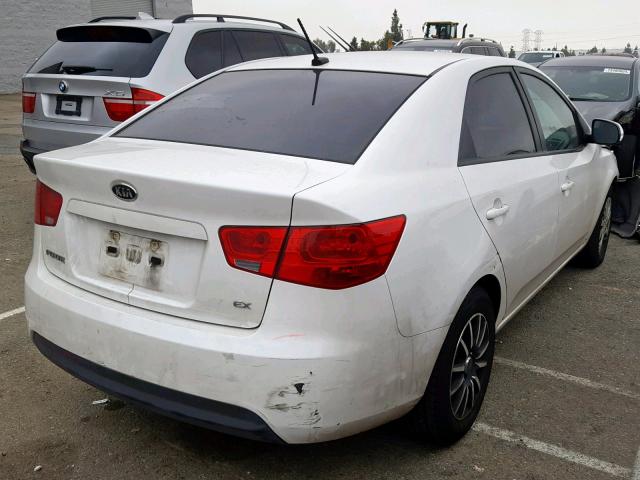 KNAFU4A25B5458061 - 2011 KIA FORTE EX WHITE photo 4