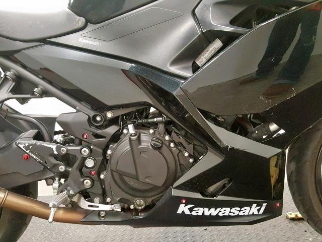 JKAEXKG10JDA10191 - 2018 KAWASAKI EX400 BLACK photo 5