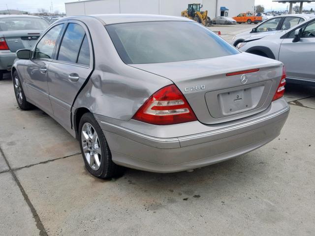 WDBRF54H57F886079 - 2007 MERCEDES-BENZ C 280 SILVER photo 3