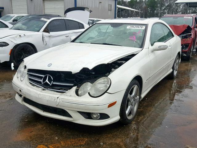 WDBTJ75HX6F191836 - 2006 MERCEDES-BENZ CLK 500 WHITE photo 2