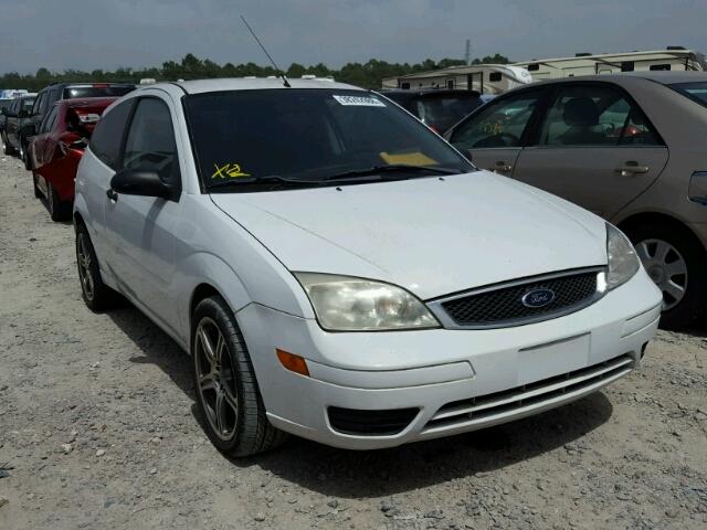 1FAFP31N66W162650 - 2006 FORD FOCUS ZX3 WHITE photo 1