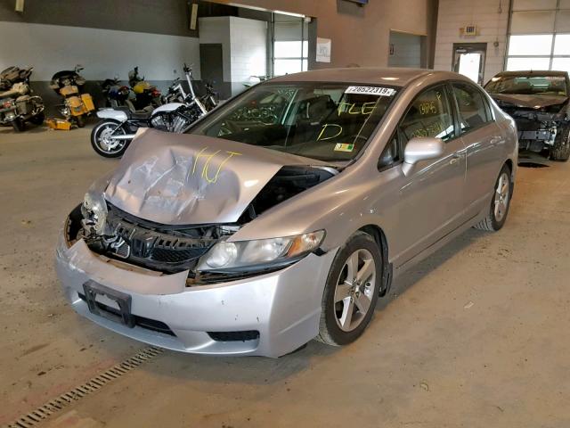 19XFA16609E009892 - 2009 HONDA CIVIC LX-S Gümüş foto 2