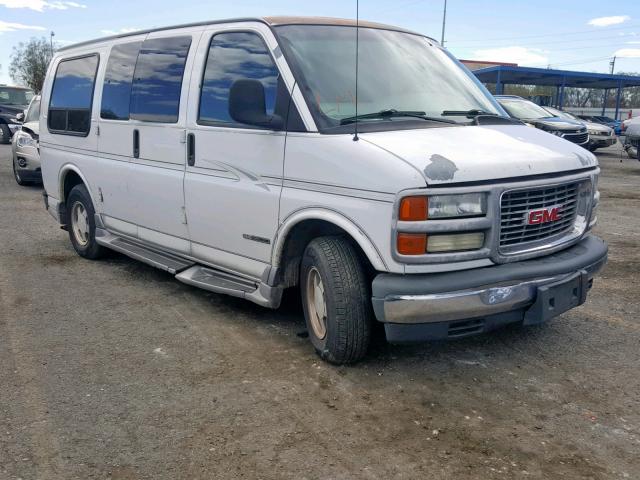 1GDFG15R511180909 - 2001 GMC SAVANA RV WHITE photo 1