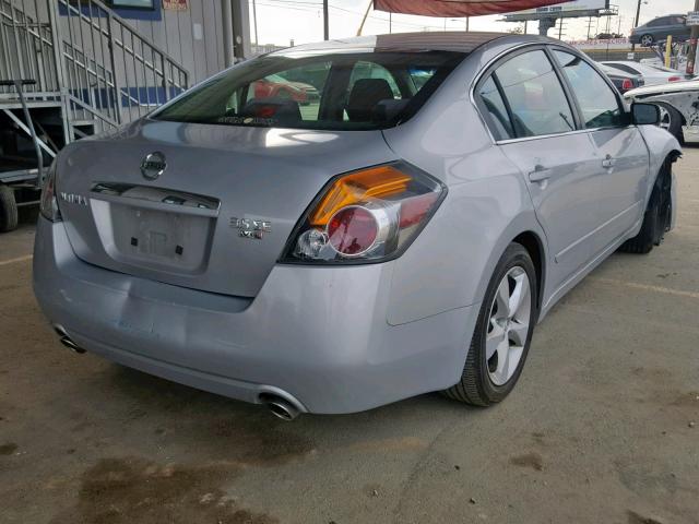 1N4BL21E28N447651 - 2008 NISSAN ALTIMA 3.5 SILVER photo 4