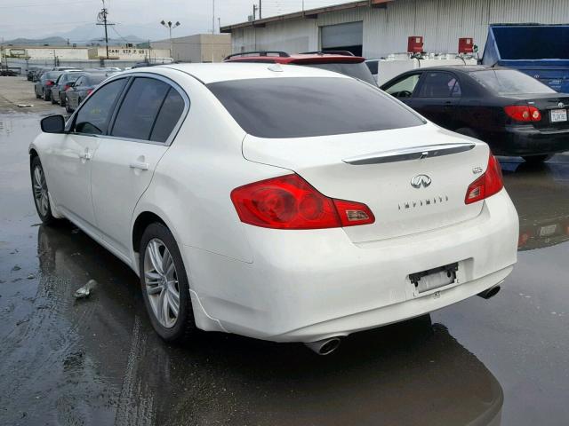 JN1DV6AP2BM831211 - 2011 INFINITI G25 BASE WHITE photo 3