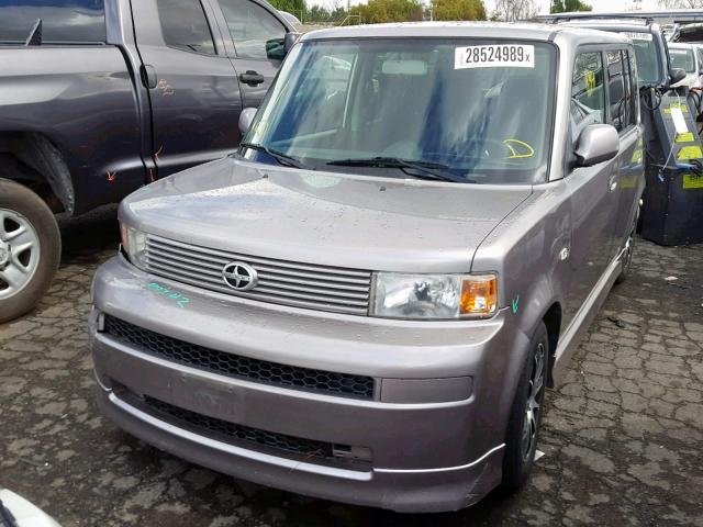 JTLKT324964043047 - 2006 TOYOTA SCION XB SILVER photo 2