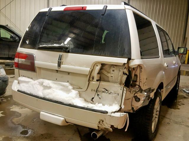 5LMJJ2J53AEJ06690 - 2010 LINCOLN NAVIGATOR WHITE photo 4