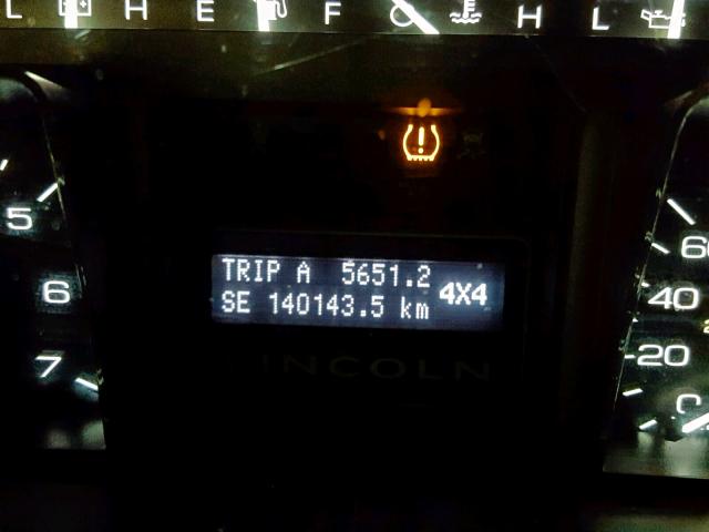 5LMJJ2J53AEJ06690 - 2010 LINCOLN NAVIGATOR WHITE photo 8