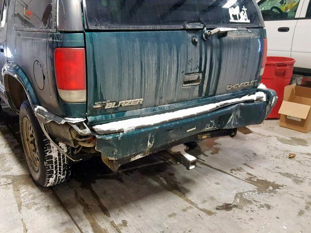 1GNDT13WXV2232218 - 1997 CHEVROLET BLAZER GREEN photo 9