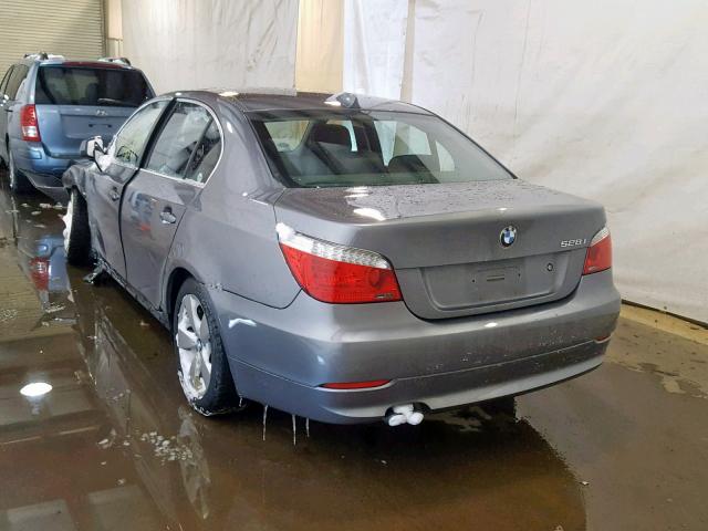 WBANV1C51AC443520 - 2010 BMW 528 XI GRAY photo 3