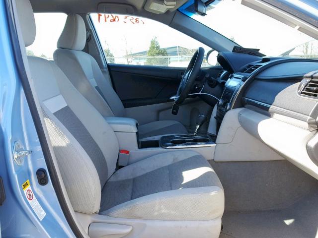 4T1BD1FK1CU051415 - 2012 TOYOTA CAMRY HYBR BLUE photo 5