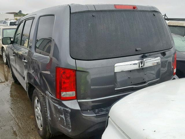 5FNYF3H28CB028739 - 2012 HONDA PILOT LX GRAY photo 3