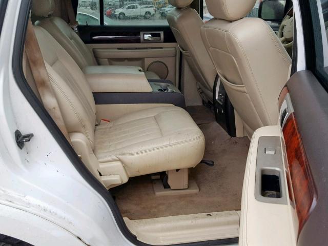 5LMFU27R43LJ47223 - 2003 LINCOLN NAVIGATOR WHITE photo 6