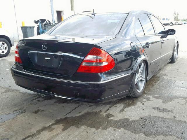 WDBUF65J63A327925 - 2003 MERCEDES-BENZ E 320 BLACK photo 4