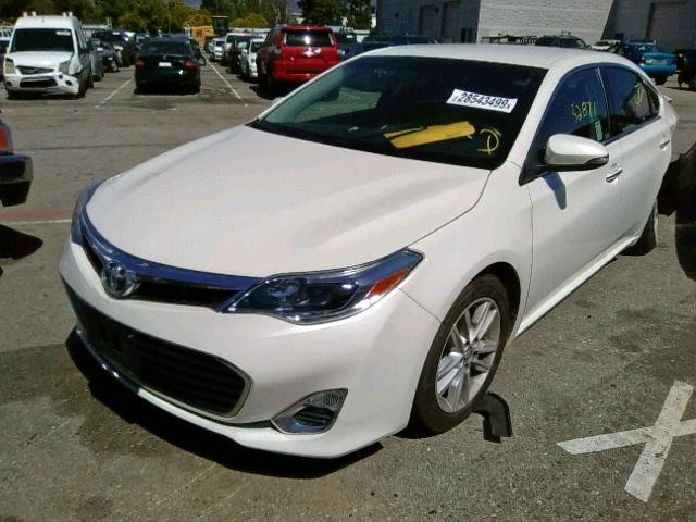 4T1BK1EB6FU191097 - 2015 TOYOTA AVALON XLE WHITE photo 2