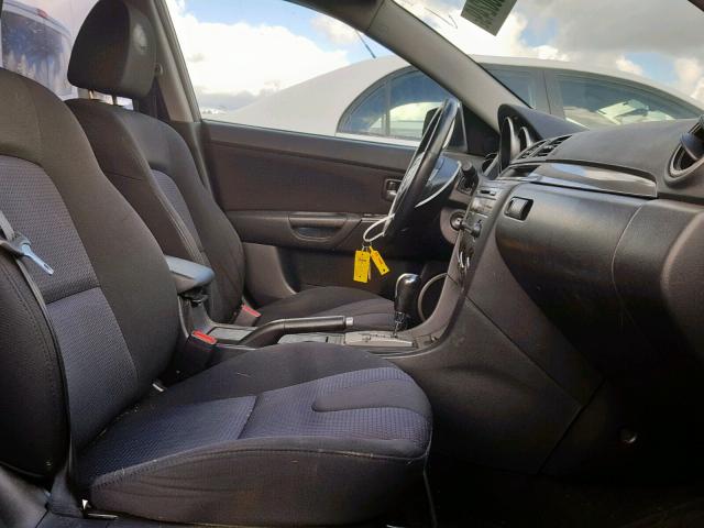 JM1BK344871605096 - 2007 MAZDA 3 HATCHBAC BLACK photo 5