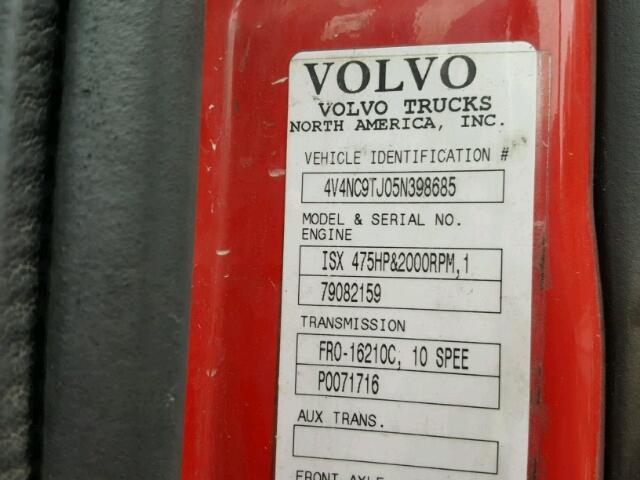 4V4NC9TJ05N398685 - 2005 VOLVO VN VNL RED photo 10