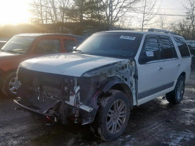 5LMFU28507LJ01650 - 2007 LINCOLN NAVIGATOR Ақ фото 2