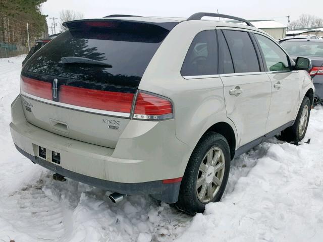 2LMDU88C07BJ37760 - 2007 LINCOLN MKX CREAM photo 4