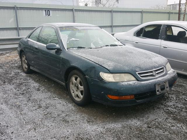 19UYA1151VL020670 - 1997 ACURA 2.2CL GREEN photo 1