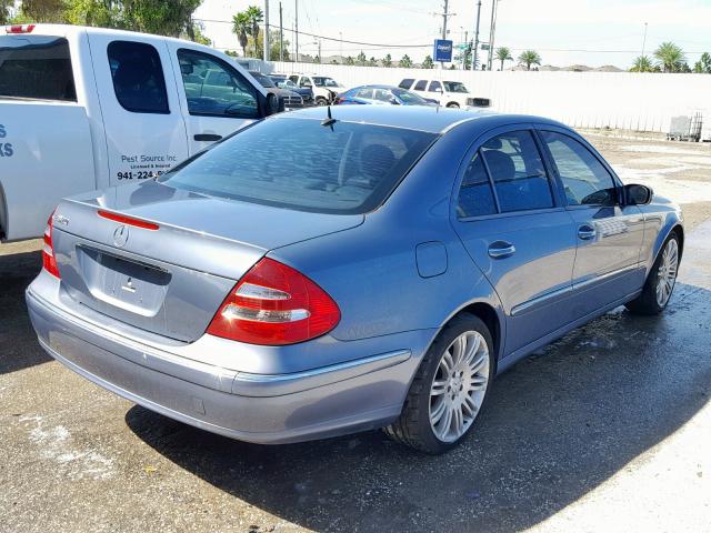 WDBUF65JX3A288434 - 2003 MERCEDES-BENZ E 320 BLUE photo 4