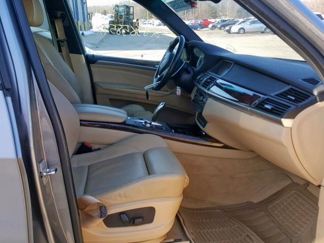 5UXFE83599L168683 - 2009 BMW X5 XDRIVE4 GRAY photo 5