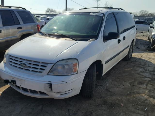 2FMZA51675BA26777 - 2005 FORD FREESTAR S WHITE photo 2