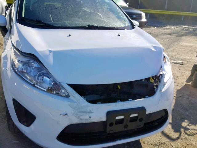 3FADP4TJ0DM215430 - 2013 FORD FIESTA S WHITE photo 9