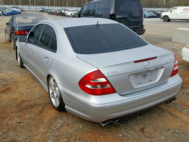 WDBUF76J26A879219 - 2006 MERCEDES-BENZ E 55 AMG SILVER photo 3