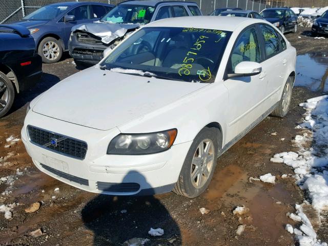 YV1MS382172297775 - 2007 VOLVO S40 2.4I WHITE photo 2