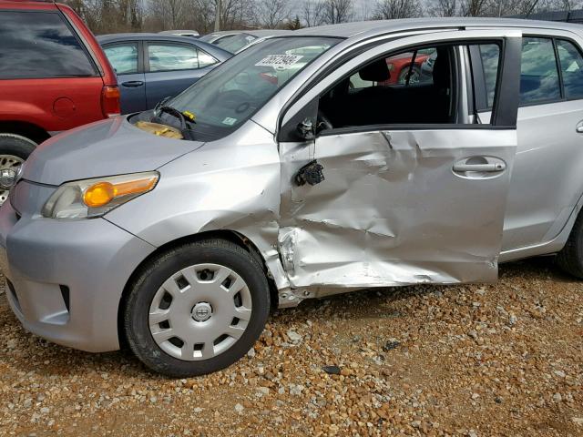 JTKKU10418J000562 - 2008 TOYOTA SCION XD GRAY photo 9