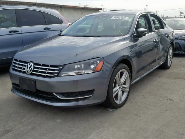 1VWBV7A33FC072861 - 2015 VOLKSWAGEN PASSAT SE GRAY photo 2