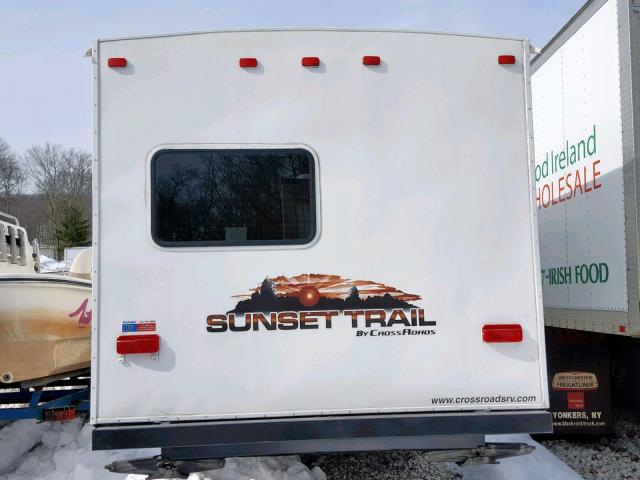 4V0TC3124AB014453 - 2010 CROS TRAILER WHITE photo 6