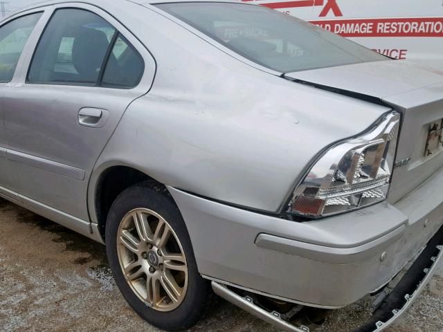 YV1RH592772631077 - 2007 VOLVO S60 2.5T SILVER photo 10