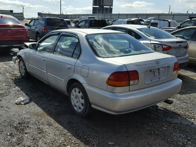 2HGEJ6529WH588728 - 1998 HONDA CIVIC DX SILVER photo 3