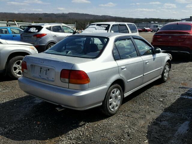 2HGEJ6529WH588728 - 1998 HONDA CIVIC DX SILVER photo 4