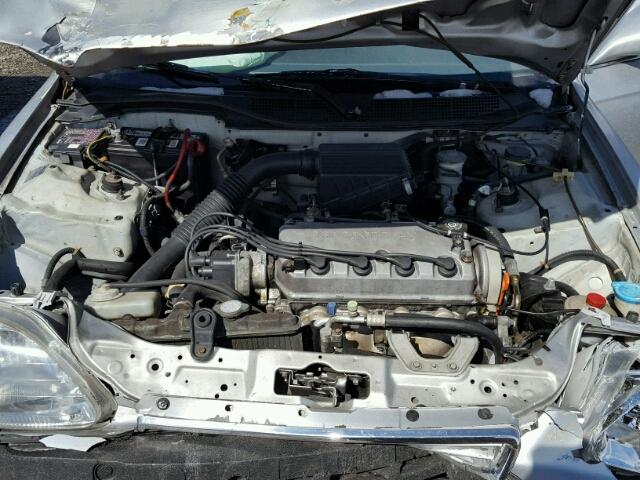 2HGEJ6529WH588728 - 1998 HONDA CIVIC DX SILVER photo 7