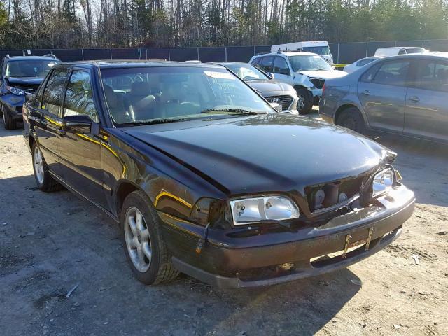 YV1LS5577W1535110 - 1998 VOLVO S70 BLACK photo 1