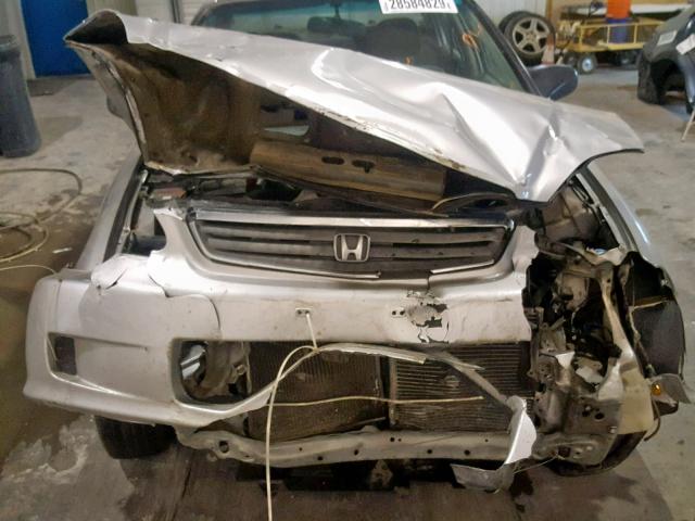 2HGEJ6610YH507379 - 2000 HONDA CIVIC BASE 银色 照片 9