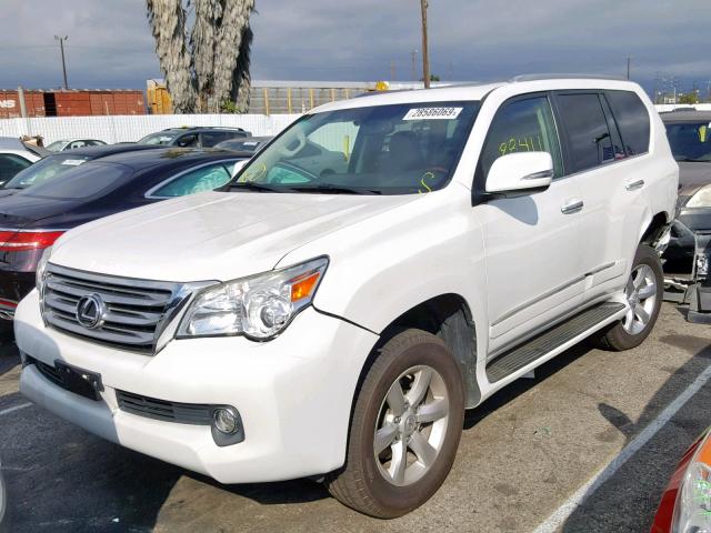 JTJBM7FX2D5055145 - 2013 LEXUS GX WHITE photo 2