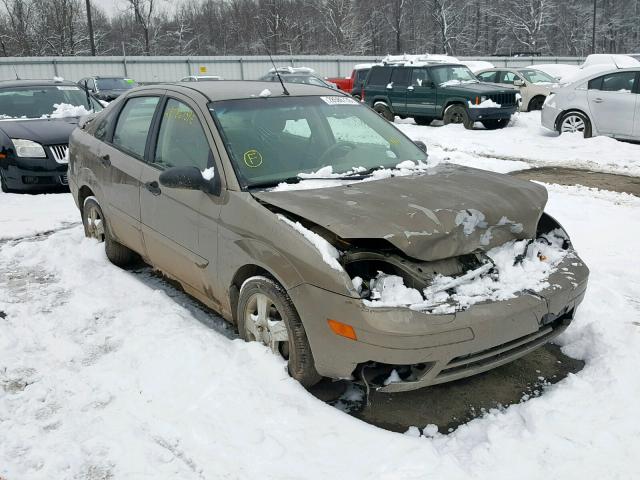 1FAFP34N75W189754 - 2005 FORD FOCUS ZX4 TAN photo 1