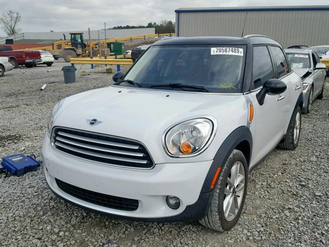 WMWZB3C61CWM30077 - 2012 MINI COOPER COU WHITE photo 2