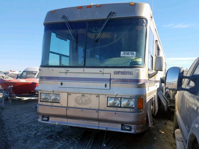 4SLA0GP2XW1110190 - 1998 SAFARI MOTORHOME WHITE photo 2