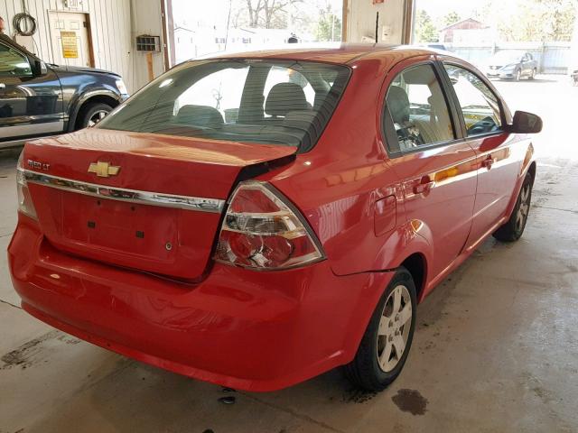 KL1TD56EX9B393693 - 2009 CHEVROLET AVEO LS RED photo 4