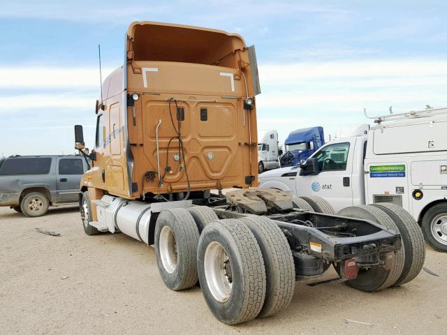 1FUJGLDV0CSBJ9842 - 2012 FREIGHTLINER CASCADIA 1 BROWN photo 3