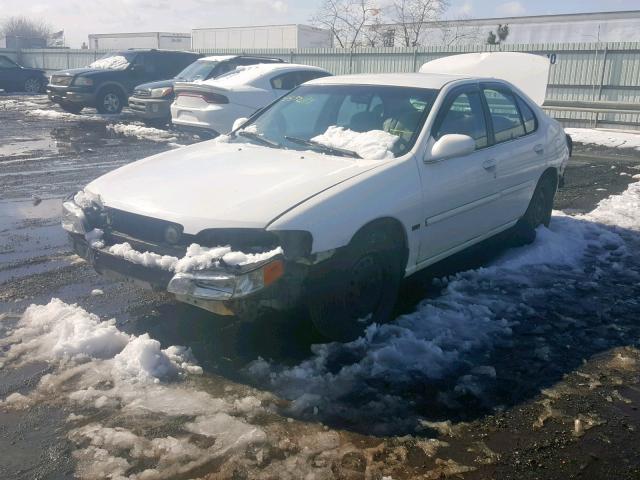 1N4DL01D01C161786 - 2001 NISSAN ALTIMA XE WHITE photo 2